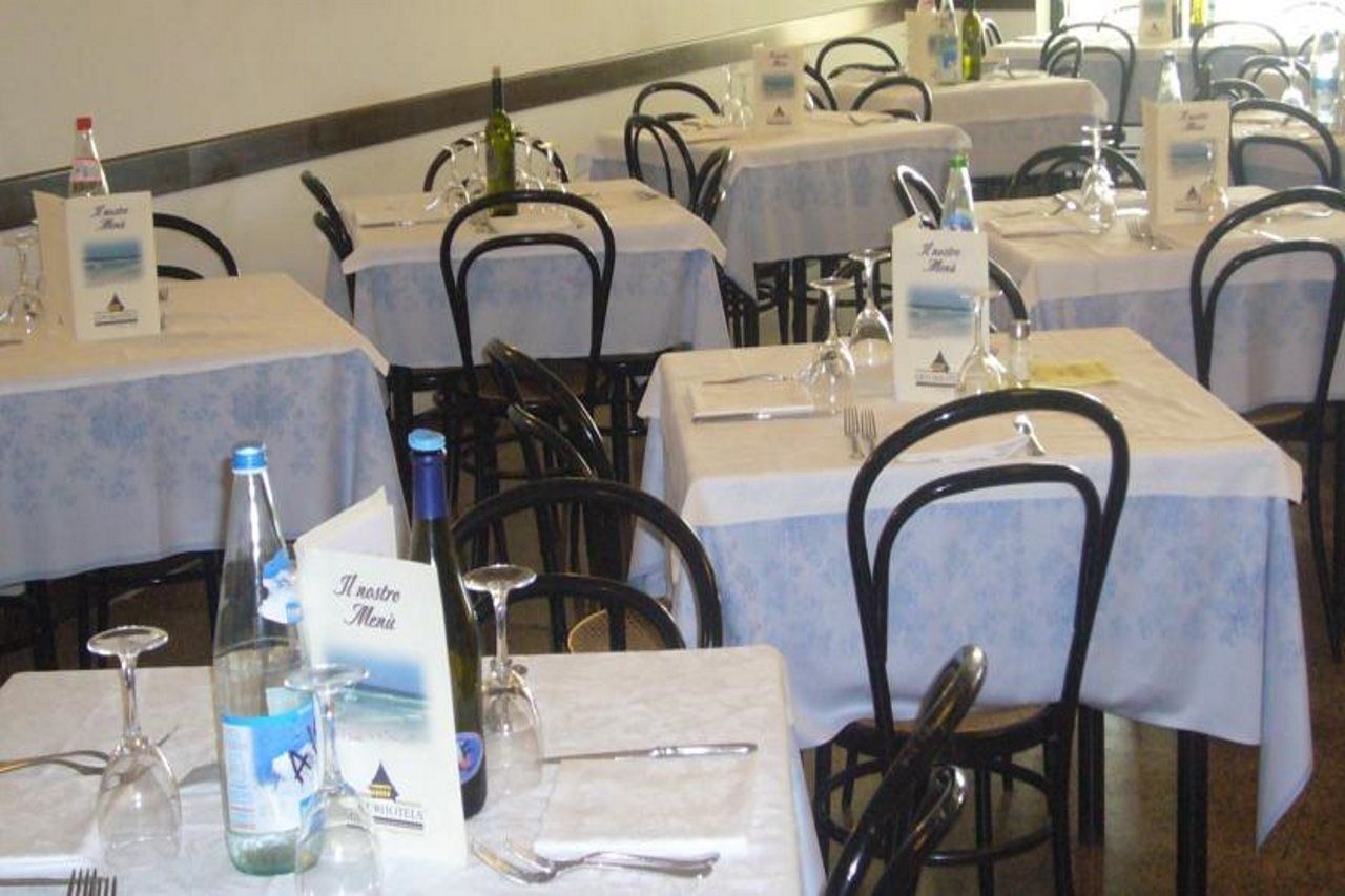 Hotel Heron ليدو دي يسولو المظهر الخارجي الصورة